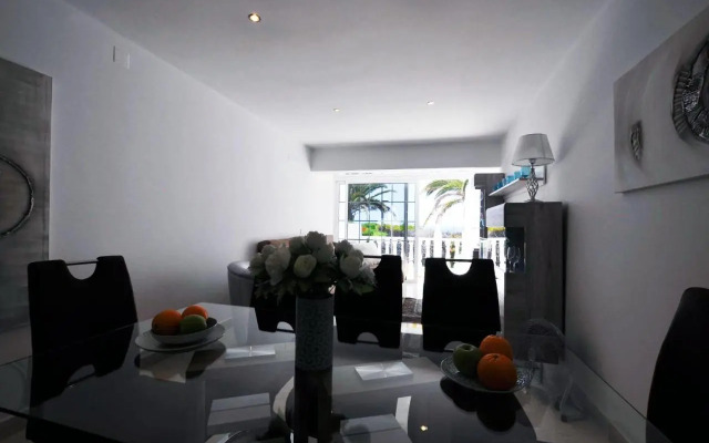 Nice townhouse on the 1st line