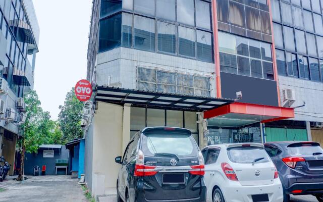 OYO 90002 Wisma Robinson