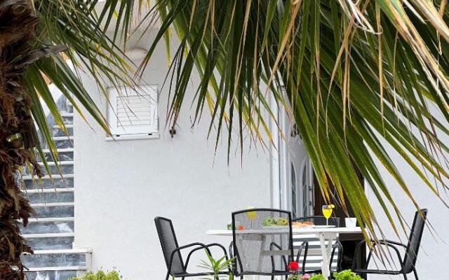 Galini Studios Paralia Platanou