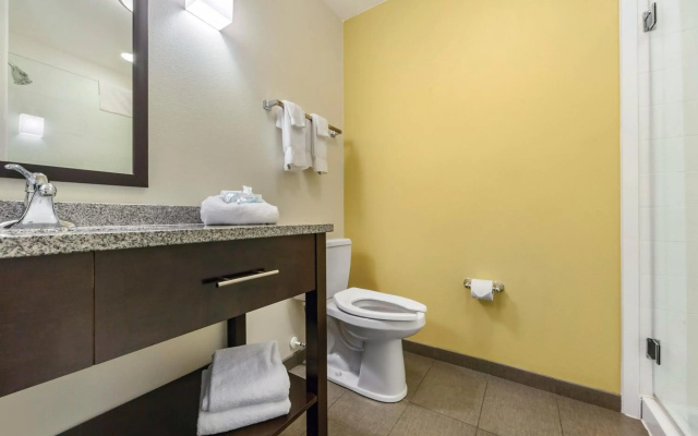 Sleep Inn & Suites Devils Lake