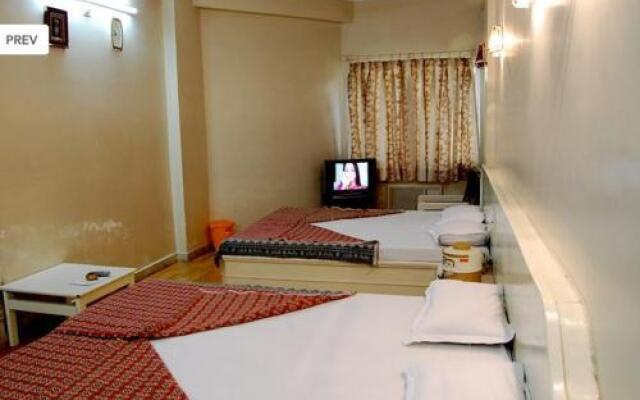 Vandana Hotel