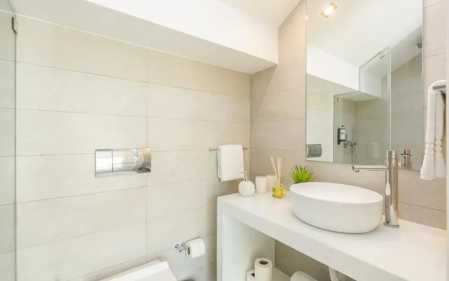 Travelstaytion - Central in Oporto