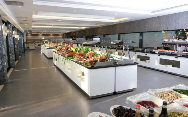 Aria Resort & Spa