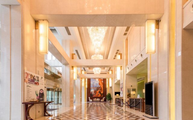 Regal Plaza Hotel & Residence Waigaoqiao
