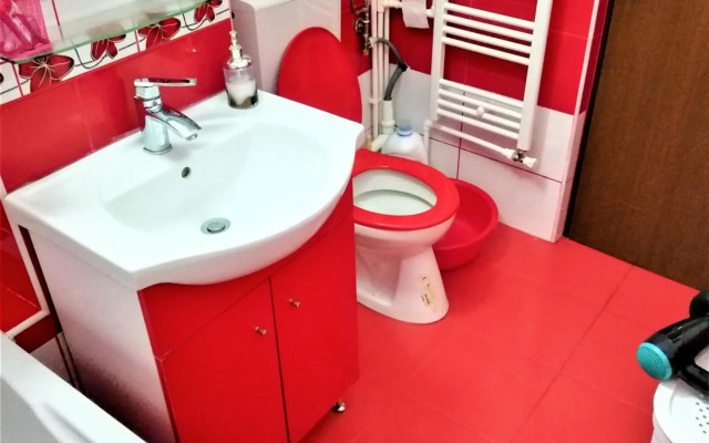 M Apartment aproape de plaja