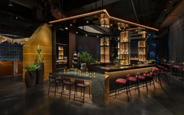 Moxy Downtown Los Angeles