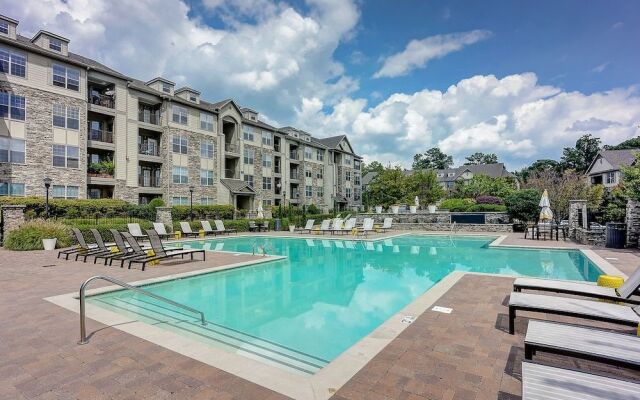 Apartment near Suntrust Park