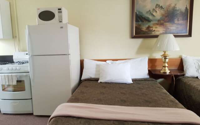 Deerview Lodge & Cabins - Princeton BC