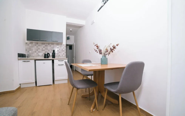 The Rooftop Apartment with Sea view