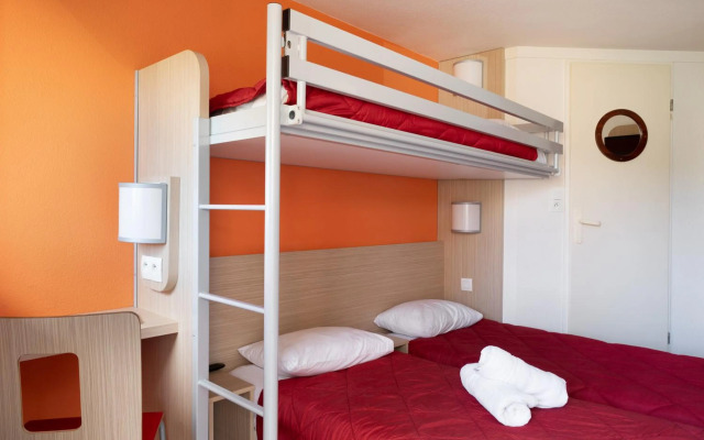 Première Classe La Ville-Du-Bois