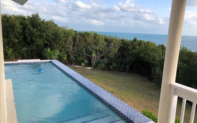 Paradise Pointe by Eleuthera Vacation Rentals