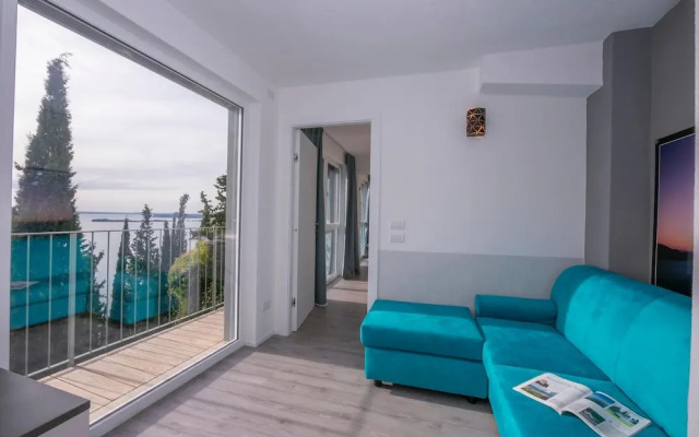 Rustichel Lake View in Toscolano Maderno