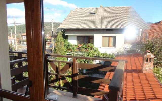 Saint Nikola Family Hotel