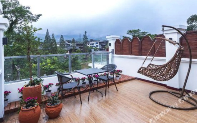 Riverside Pool Hotspring Boutique Hotel