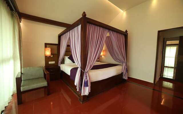 Contour Island Resort and Spa