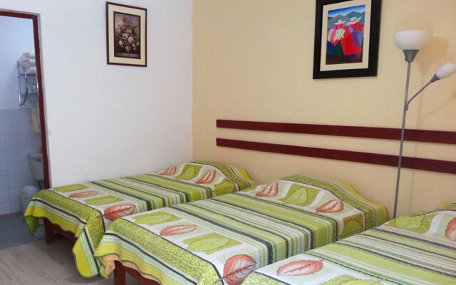 HOSTAL Backpackers