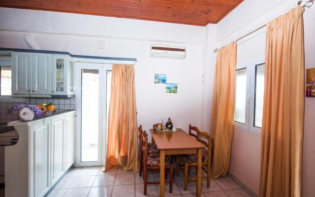 Pantelis Apartments