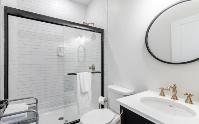 Rideau King 1Br Apartment Free Parking 2