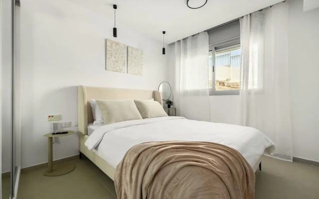 Red Canyon Garden Stay by Sea N' Rent