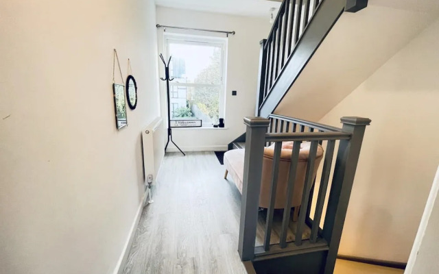 Quartz Apartment in Cambridge