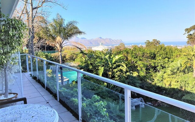 Roosboom Luxury Guest Studio - Upper Terrace One With Sea View, 2 Guets Capetown