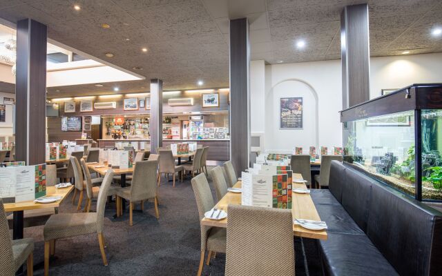 Nightcap at Federal Hotel Mt Gambier