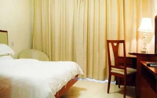 Good World Apartment (Guangzhou Cancer Hospital Taojin Metro Station)