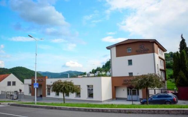 Hotel Hron
