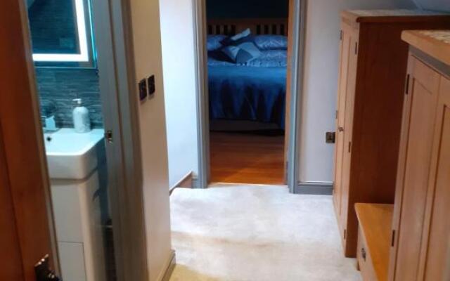 Riverside 2 bed apartment Bewdley Worcestershire