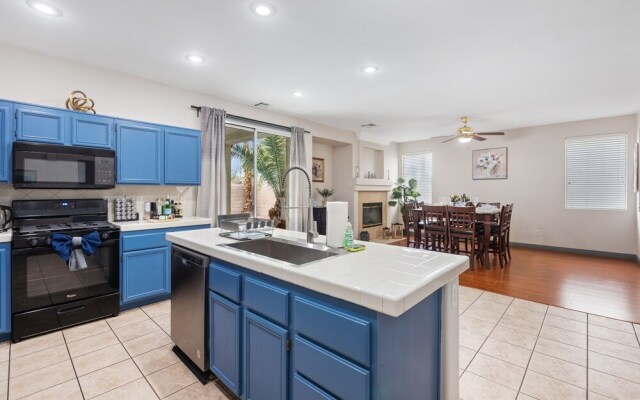 3000sqft House 8beds 3bath Pool Jacuzzi Bbqj