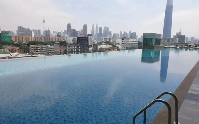 A Stylish 2BR One Residence near Sunway Velocity