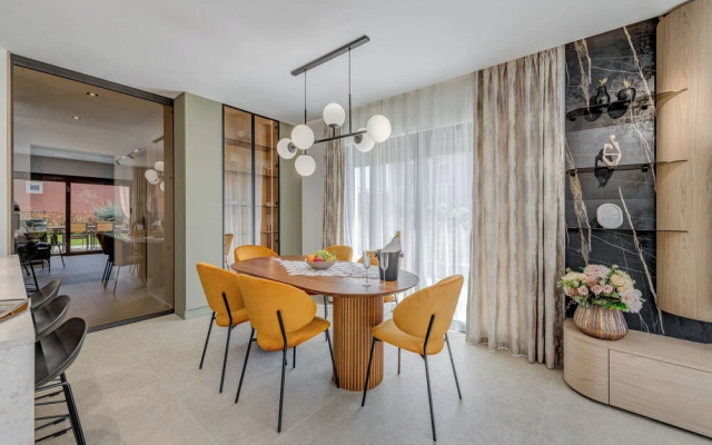 Villa Trixie - Green Garden Villas