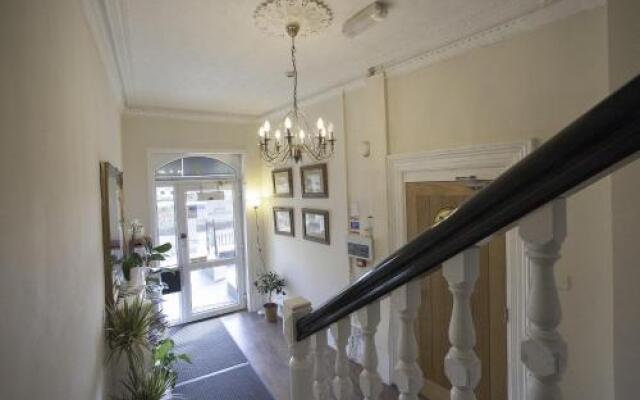 Mowbray Apartments