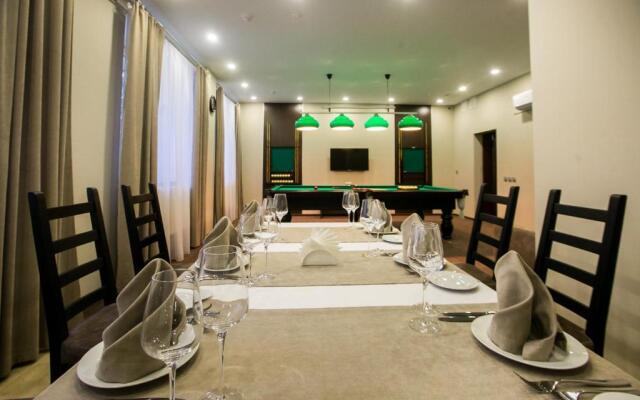 Novinka Hotel