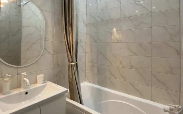 Желтый Нарцисс на улице Уральская