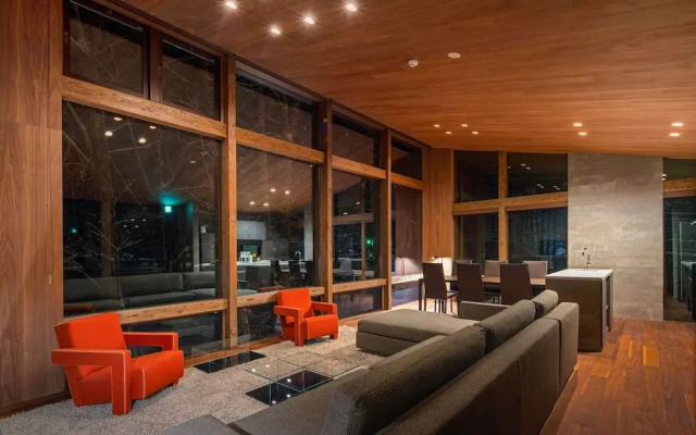 Gravity by The Hakuba Collection