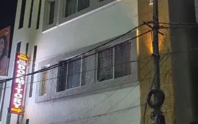 V R S Deluxe Dormitory