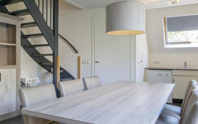 Restyled House With Three Bathrooms, Breda at 10km