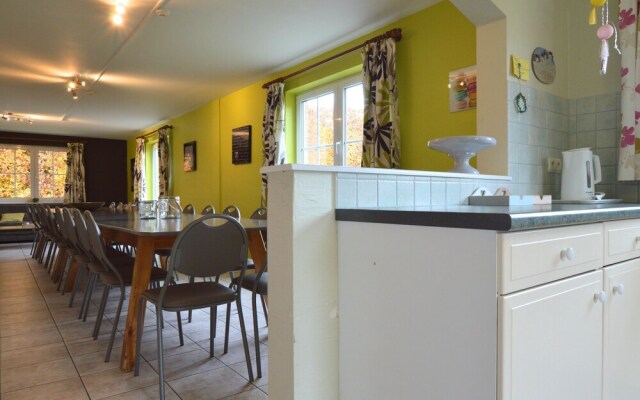 Modern Holiday Home in Robertville with Garden