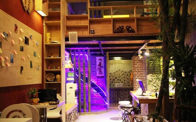 Yiluyuan Apartment Hotel