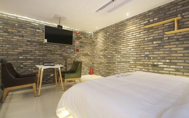 Yeosu Max Self Check-in Motel