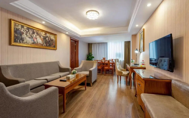 Vienna International Shenzhen Caopu Jindaotian