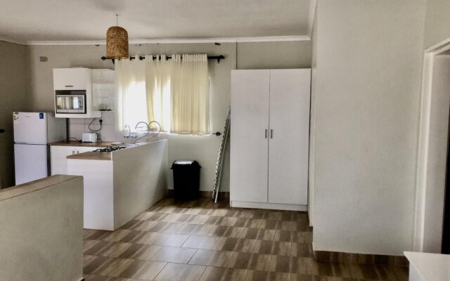1 bed Apartment in Mount Pleasant Heights - 2013