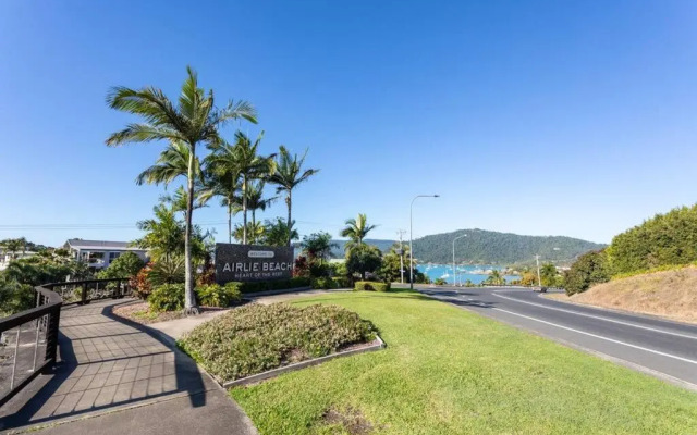 Ocean View 33A Studio Pool Ocean View WIFI