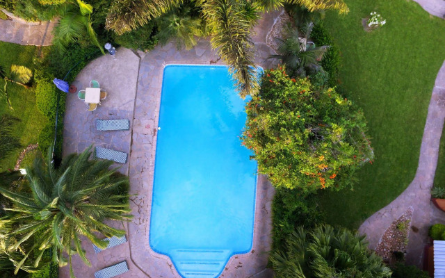 Palmwood Lodge
