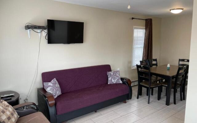 Newly Renovated 2 Bedroom House