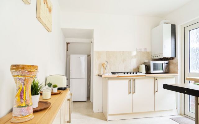 Liverpool Apartment Near City Centre