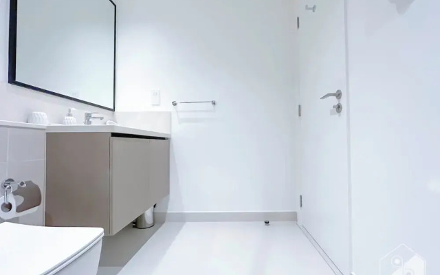 Luxurious 2B Apartment at Burj Crown Downtown