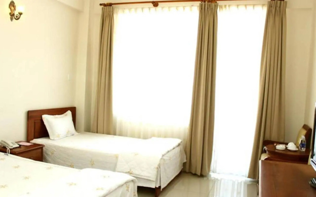 Tan Son Nhat 2 Hotel