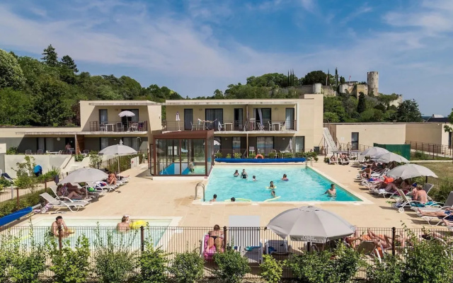 Modern apartment in the medieval Chinon in the Loire
